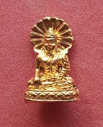 รูปหล่อพระพุทธเมตตา พุทธคยา อินเดีย