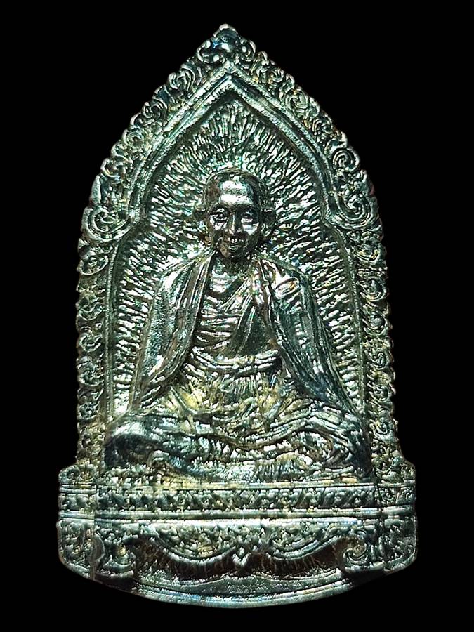 หลวงพ่อเกษม พญาวัน82 กะไหล่เงิน ปี36(2)