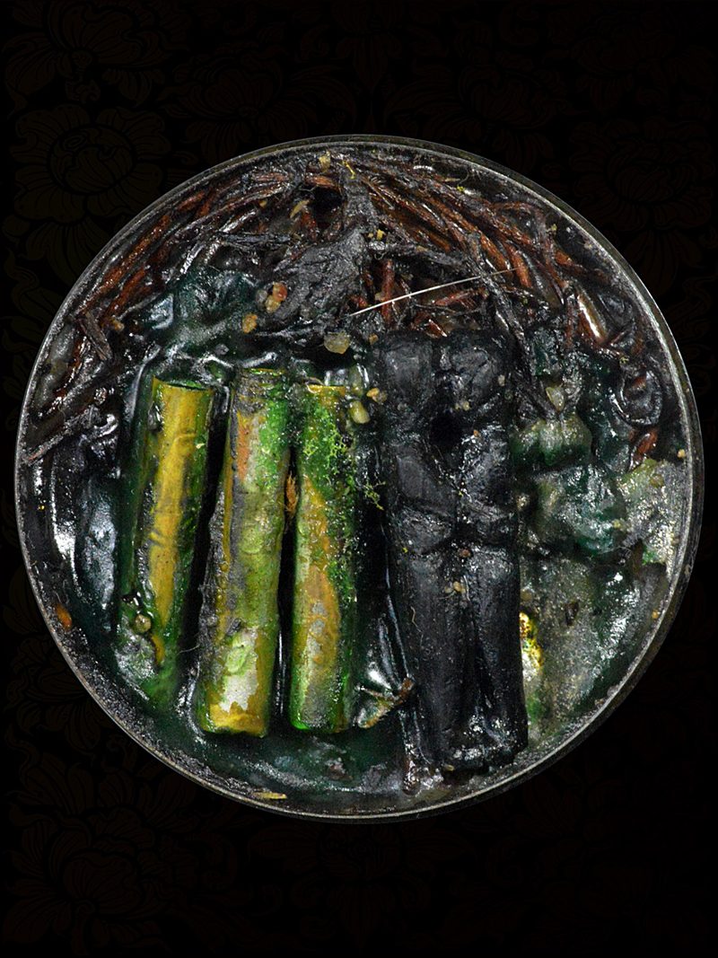 สีผึ้งครูบาต๋า ยุคแรกๆ