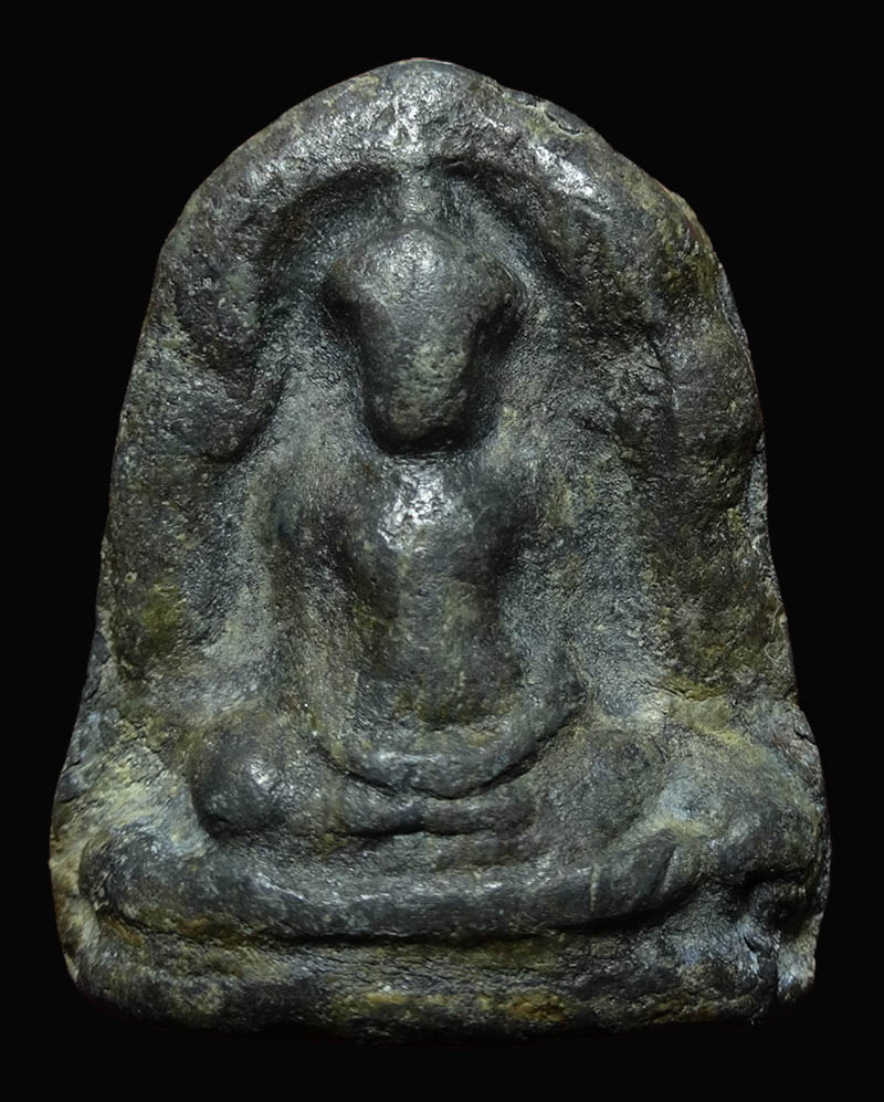 พระร่วงนั่ง สนิมแดง กรุบ้านละหาร สุพรรณ