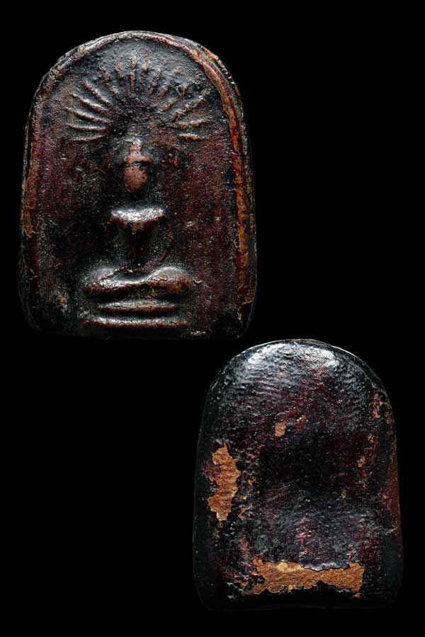 ซุ้มรัศมี ลป.บุญ เนื้อว่านยาจุ่มรักแดง