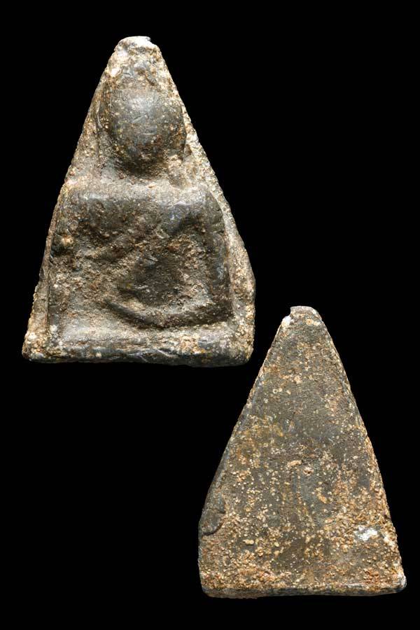 นางพญาสังฆาฏิ เนื้อตะกั่วสนิมแดง