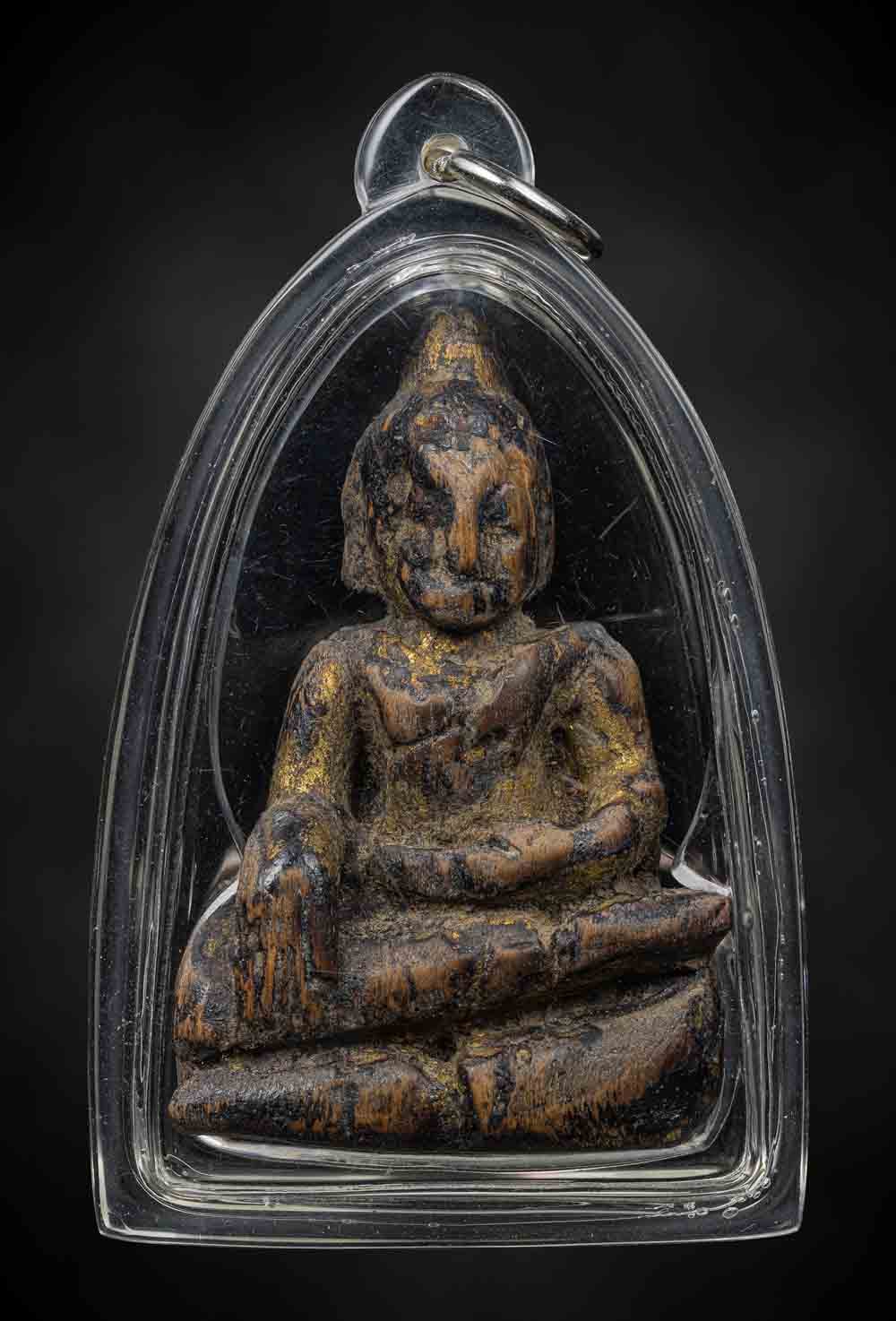 พระไม้แกะโบราณ