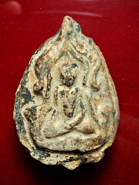 พระลือซุ้มนาค