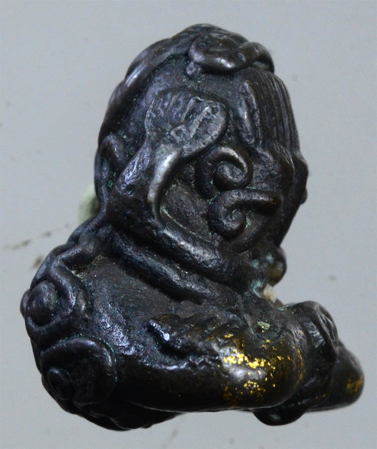 #18253 พระปิดตา เนื้อสำริด หล่อเก่า 