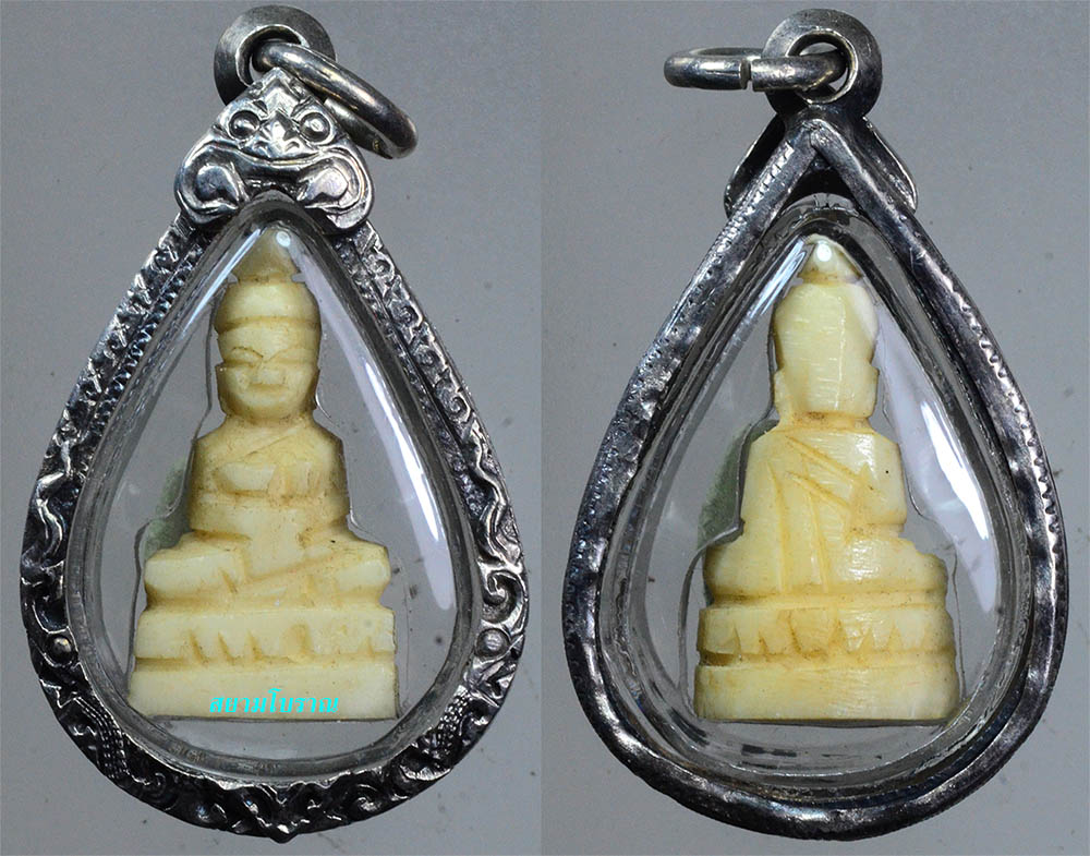 #18376พระพุทธvาแกะเก่า ปางสมาธิ ขนาดห้อย