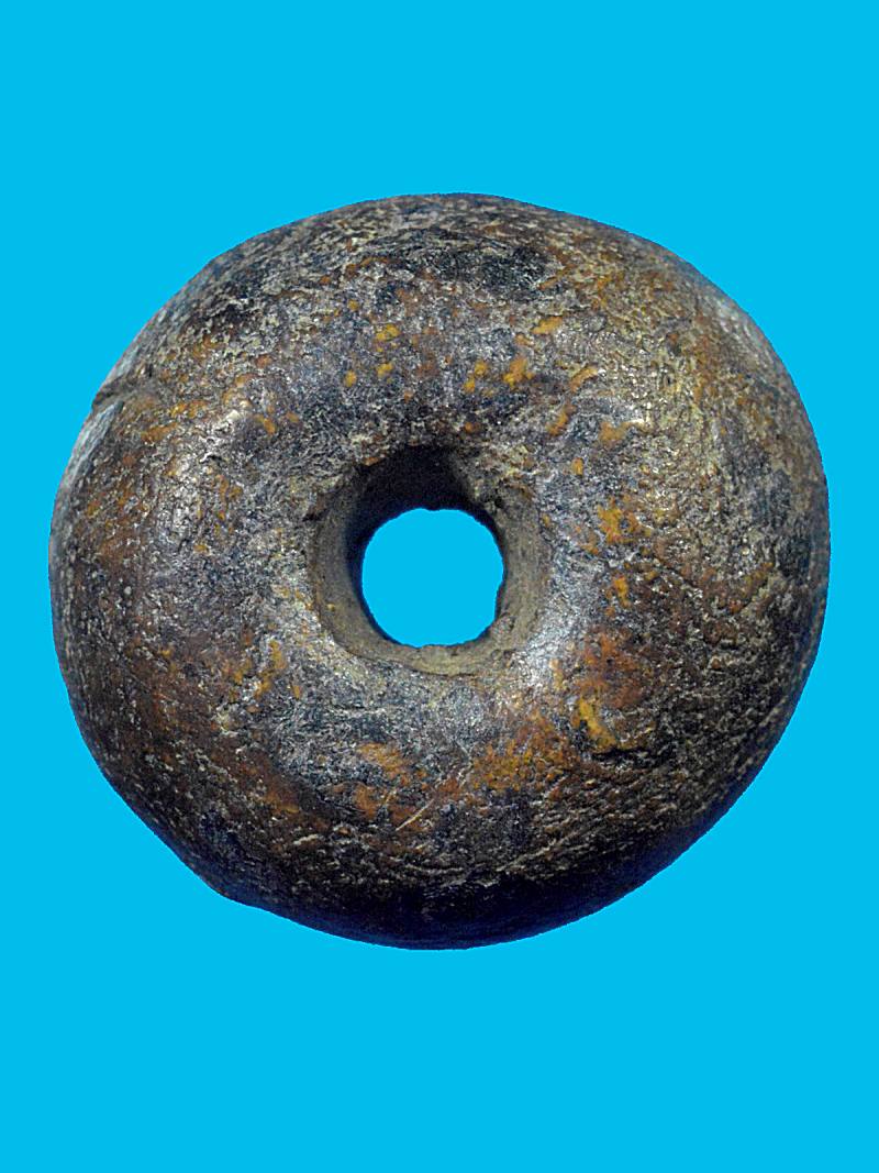 ลูกประคำเนื้อผงชุบรักเก่า ไม่ทราบที่ค่ะ