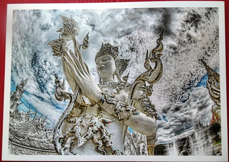 ภาพ โปสการ์ด เทพอวยชัย วัดร่องขุ่น ขนาด 5X7 นิ้ว ราคาแบ่งปัน ภาพละ 100 บาท