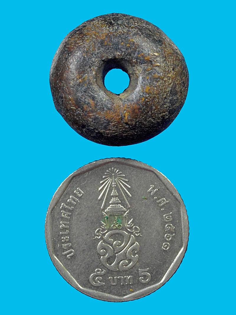 ลูกประคำเนื้อผงชุบรักเก่า ไม่ทราบที่ค่ะ