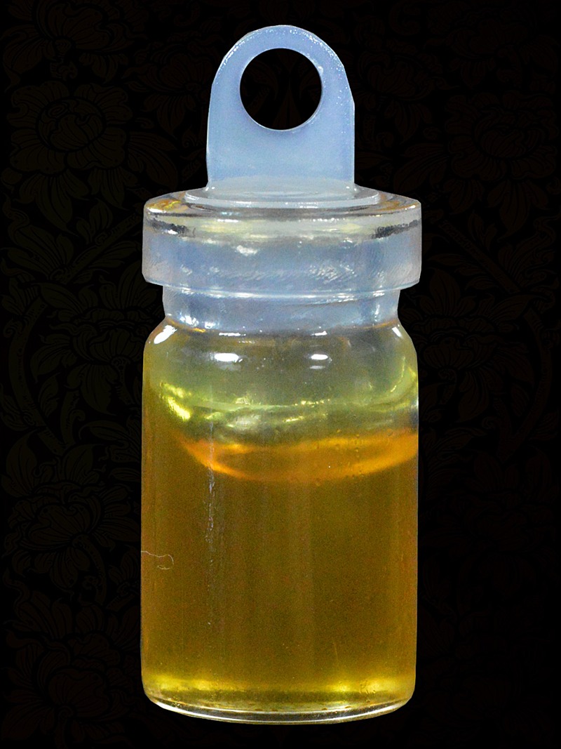 น้ำมันพรายมหาเสน่ห์ อ.เบส เมืองฝาง