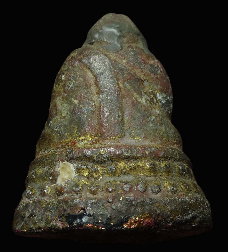 พระสังกัจจายน์ กรุวัดเชิงท่า บุทองใต้ฐาน