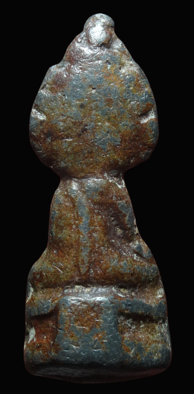 พระนาคปรก กรุวัดเลียบ เนื้อชิน