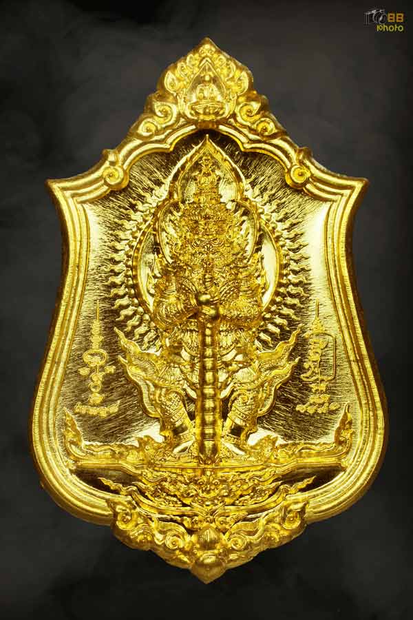 ท้าวเวสสุวรรณครูบาจันทร์ วัดนํ้าแป้ง ทอง