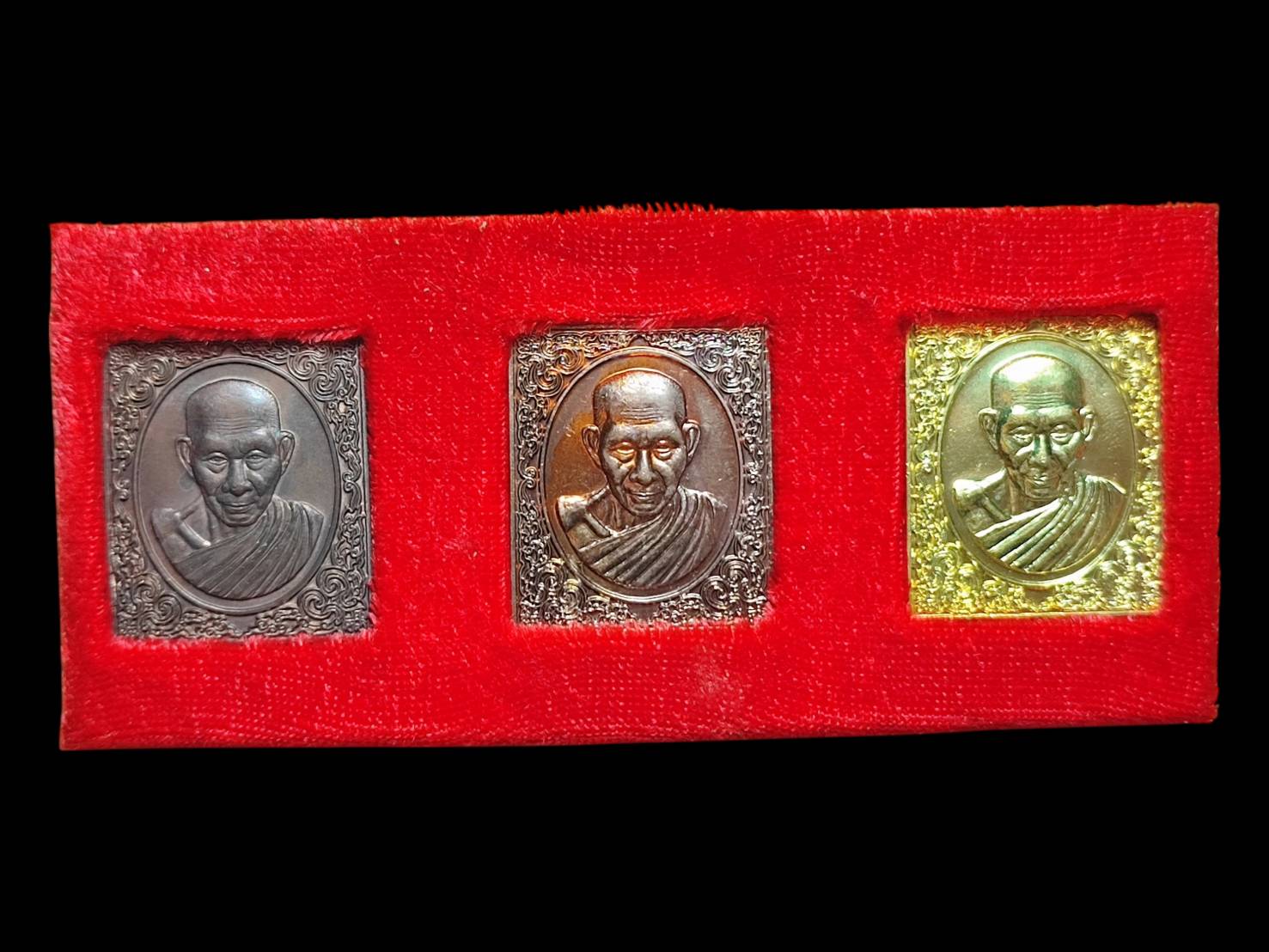 หลวงพ่อเกษม มงคลเกษม 7 รอบ ปี38(2)