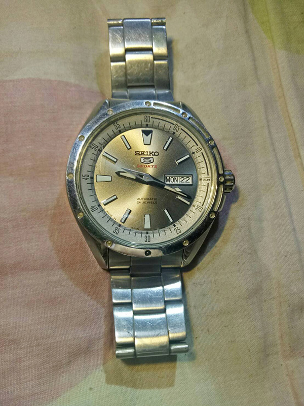 นาฬิกา Seiko 5 Sport ออโต้เมติก ไม่ใช้ถ่าน ช้อปญี่ปุ่น