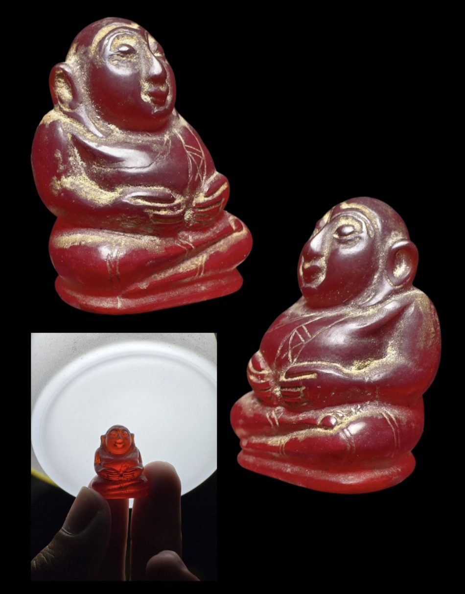 พระสังกัจจายน์ หินแก้ว(สีแดง โกเมน)