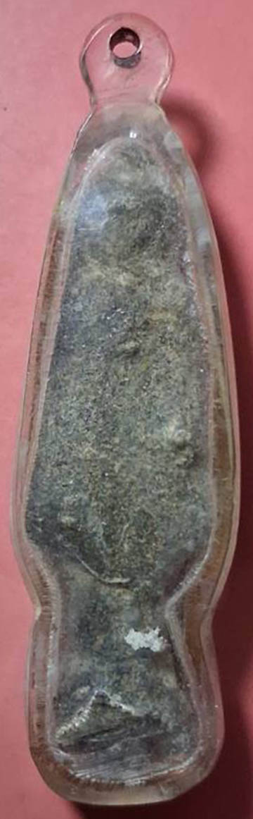 พระร่วงยืนประทานพร