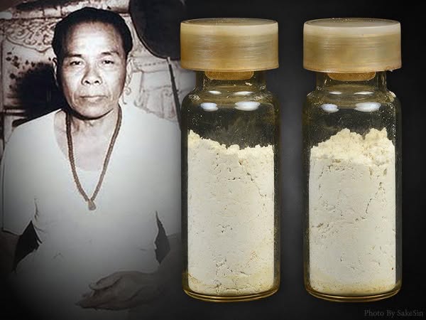 ผงว่านช้างผสมโขลงอาจารย์ชุมไชยคีรี