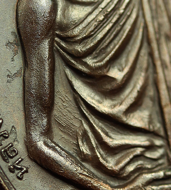 เหรียญ มทบ ปี 2518 เนื้อทองแดง สภาพสวยๆ เดิมๆ จมูกโด่ง ผิวเดิม เส้นครบ (1)
