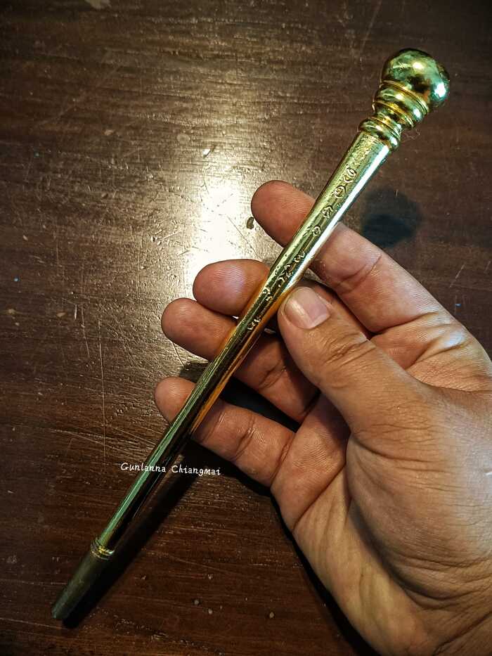 ไม้ค้อนแก้ววชิระเป็กข์วัดทุ่งโป่ง รุ่น2