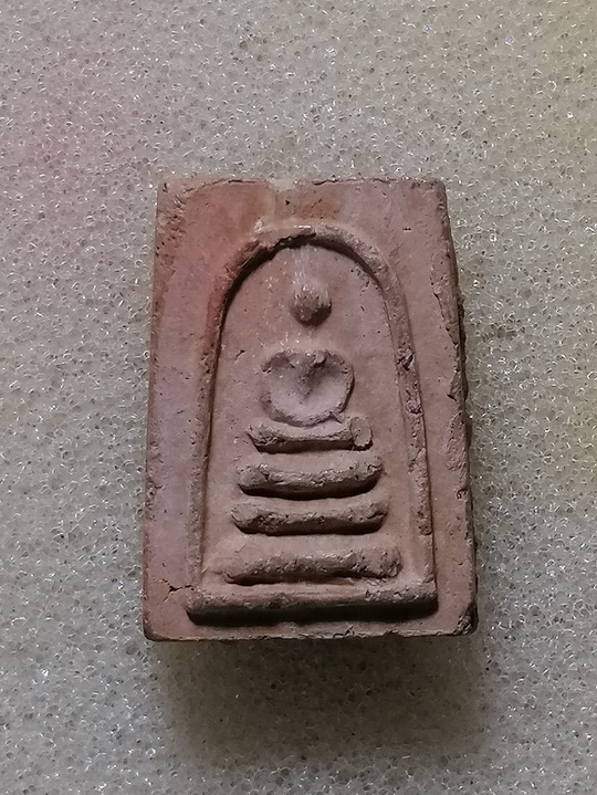 พระสมเด็จหลังยันต์มิ หลวงพ่อกวย ปี2514