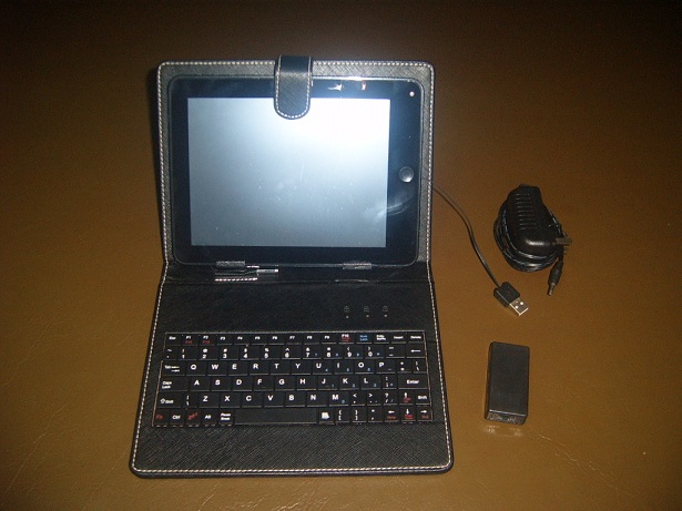 ipadจีน 10.1 andriod 2.2 สภาพดีโปรแกรมค้างที่หุ่นยนต์ ต้องลงโปรแกรมrom ใหม่(ค่าลง200-300บาทถ้าลงเป็น