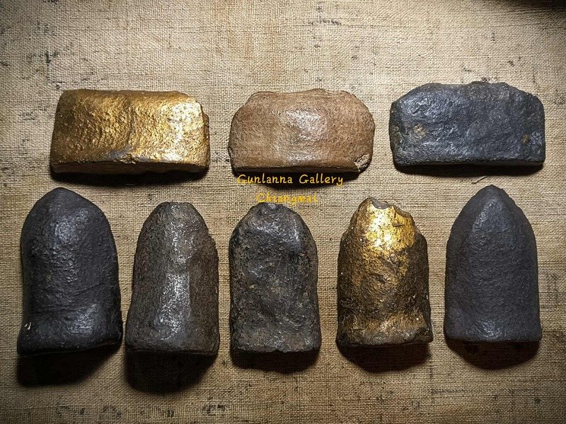 พระประจำวันเนื้อดินผสมแร่ทาทองเก่า