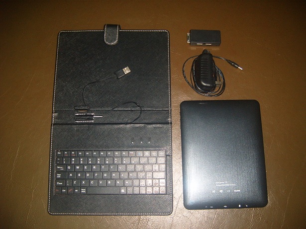 ipadจีน 10.1 andriod 2.2 สภาพดีโปรแกรมค้างที่หุ่นยนต์ ต้องลงโปรแกรมrom ใหม่(ค่าลง200-300บาทถ้าลงเป็น