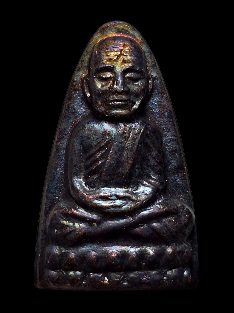 หลวงปู่ทวดหน้าใหญ่หูจุดหลังสิบขีดสวยเดิม